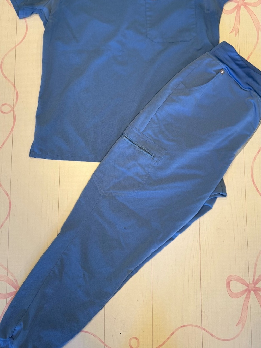 FIGS Scrub set Size Large - Picture 2 of 6